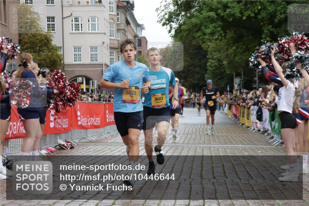 13.09.2026 - Kiel Lauf Yannick Fuchs http://msf.ph/oto/10446644 13.09.2026 12:17:45 Ziel 639, 3366, 6359, 6932, 7186, 9247, 9345, 12351, 12449, 12521, 1166, 3643, 4325, 5522, 10684, 11287, 12084, 12448, 8927, 10638 meine-sportfotos.de