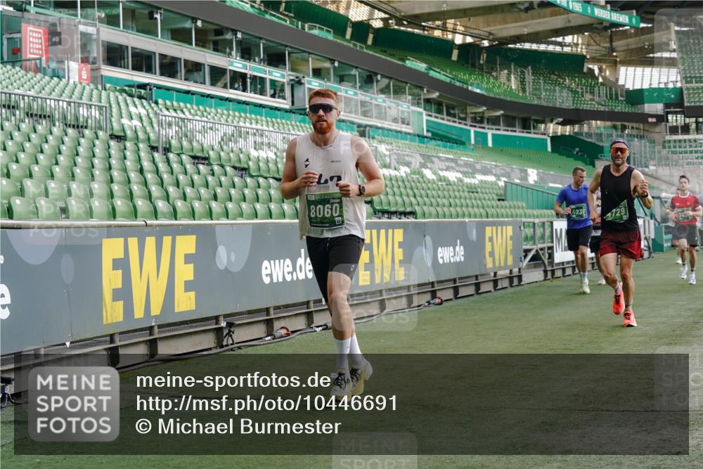 13.09.2026 - 21. swb-Marathon Bremen Michael Burmester http://msf.ph/oto/10446691 13.09.2026 12:46:41 Laufen im Stadion 195, 474, 508, 538, 567, 604, 621, 697, 788, 868, 1017, 1034, 1181, 1241, 1277, 1554, 1863, 2021, 2084, 2087, 2297, 2538, 2646, 2809, 2889, 3118, 3196, 3284, 3297, 3424, 3520, 4025, 4110, 4157, 4236, 4239, 4729, 4777, 4808, 5024, 5238, 5283, 5674, 5719, 5725, 5976, 6053, 6686, 6815, 6918, 7102, 7336, 7478, 7814, 7871, 8054, 8060, 8096, 8319, 8325, 8331, 8334, 8670, 8701, 8756, 8936, 8983, 9061, 9070, 9273, 9306, 9495, 9544, 9642, 9689, 9813, 9918, 13034, 439 meine-sportfotos.de
