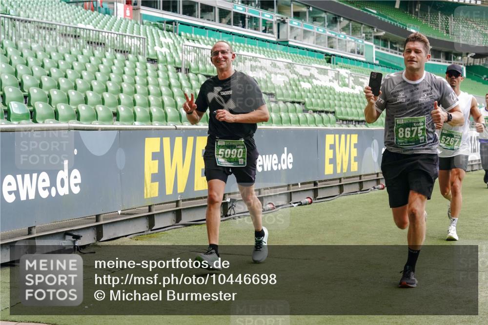 13.09.2026 - 21. swb-Marathon Bremen Michael Burmester http://msf.ph/oto/10446698 13.09.2026 13:08:20 Laufen im Stadion 132, 156, 489, 549, 551, 607, 625, 682, 716, 800, 808, 809, 834, 846, 884, 911, 922, 1025, 1124, 1150, 1173, 1189, 1210, 1285, 1289, 1322, 1364, 1369, 1387, 1395, 1398, 1532, 1559, 1600, 1688, 1831, 1841, 1854, 1871, 1880, 1899, 1926, 1938, 2003, 2041, 2070, 2215, 2219, 2229, 2283, 2318, 2366, 2380, 2405, 2413, 2429, 2440, 2441, 2467, 2492, 2565, 2611, 2635, 2692, 2699, 2721, 2727, 2731, 2755, 2782, 2802, 2818, 2823, 2831, 2841, 2866, 2897, 2911, 2930, 2941, 2949, 2960 meine-sportfotos.de