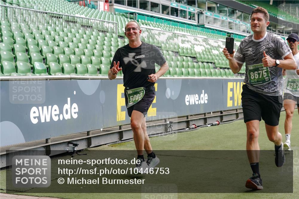 13.09.2026 - 21. swb-Marathon Bremen Michael Burmester http://msf.ph/oto/10446753 13.09.2026 13:08:20 Laufen im Stadion 132, 156, 489, 549, 551, 607, 625, 682, 716, 800, 808, 809, 834, 846, 884, 911, 922, 1025, 1124, 1150, 1173, 1189, 1210, 1285, 1289, 1322, 1364, 1369, 1387, 1395, 1398, 1532, 1559, 1600, 1688, 1831, 1841, 1854, 1871, 1880, 1899, 1926, 1938, 2003, 2041, 2070, 2215, 2219, 2229, 2283, 2318, 2366, 2380, 2405, 2413, 2429, 2440, 2441, 2467, 2492, 2565, 2611, 2635, 2692, 2699, 2721, 2727, 2731, 2755, 2782, 2802, 2818, 2823, 2831, 2841, 2866, 2897, 2911, 2930, 2941, 2949, 2960 meine-sportfotos.de