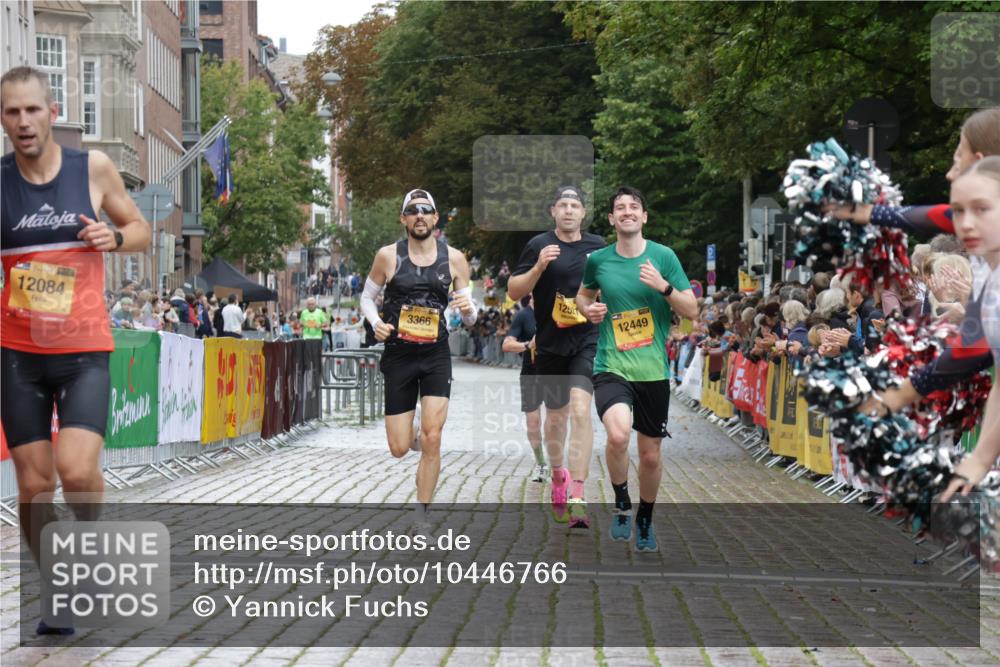 13.09.2026 - Kiel Lauf Yannick Fuchs http://msf.ph/oto/10446766 13.09.2026 12:17:57 Ziel 8927, 9247, 639, 1166, 3366, 4325, 6359, 6932, 7186, 9345, 10684, 12084, 12351, 12449, 12521, 1043, 3774, 4114, 7946, 1166, 3643, 5522, 10684, 11287 meine-sportfotos.de