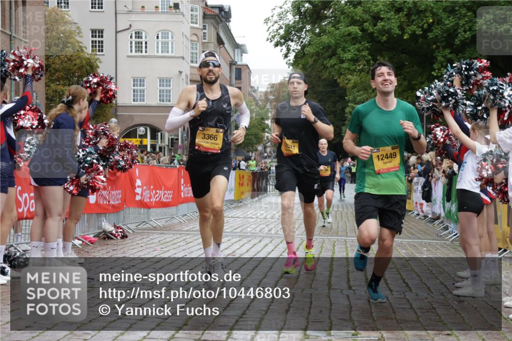 13.09.2026 - Kiel Lauf Yannick Fuchs http://msf.ph/oto/10446803 13.09.2026 12:18:00 Ziel 8927, 639, 1166, 3366, 4325, 6359, 6932, 7186, 9247, 9345, 12084, 12351, 12449, 12521, 447, 1043, 3774, 3967, 4114, 7946, 1166, 3643, 4325, 5522, 10684, 11287 meine-sportfotos.de