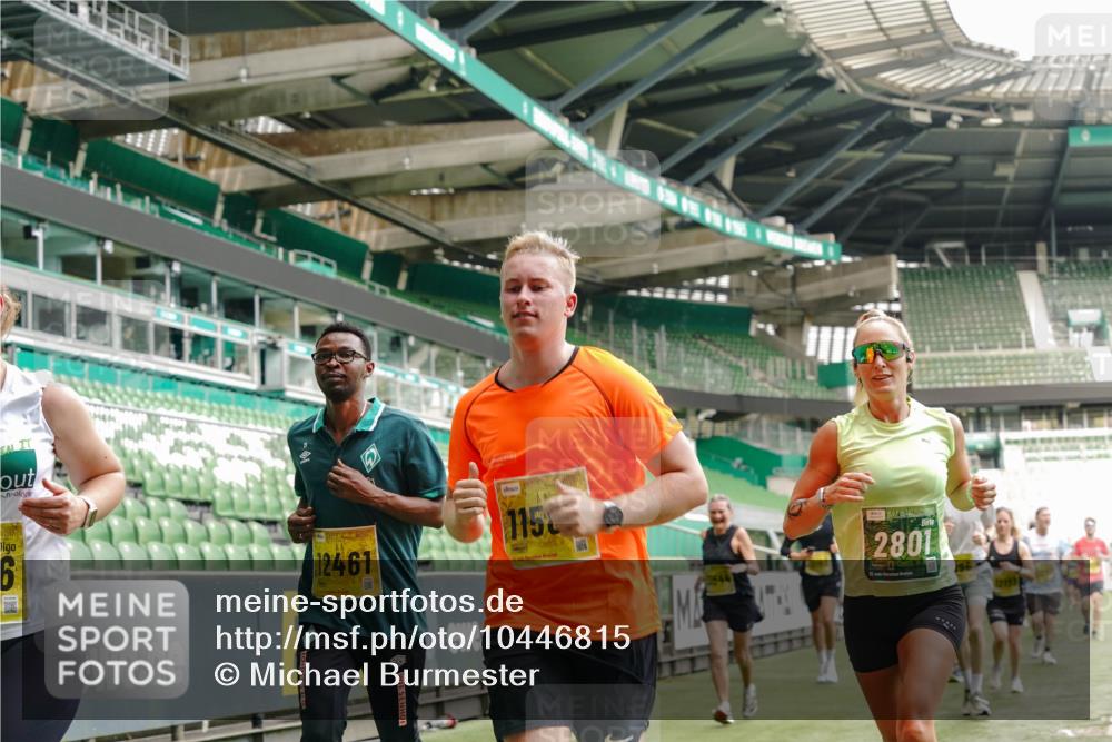 13.09.2026 - 21. swb-Marathon Bremen Michael Burmester http://msf.ph/oto/10446815 13.09.2026 10:29:45 Laufen im Stadion 10162, 10170, 10183, 10193, 10200, 10218, 10233, 10253, 10267, 10294, 10316, 10334, 10339, 10348, 10359, 10381, 10392, 10421, 10426, 10452, 10467, 10515, 10525, 10537, 10538, 10544, 10585, 10588, 10641, 10652, 10655, 10709, 10734, 10739, 10761, 10763, 10764, 10780, 10808, 10825, 10827, 10835, 10837, 10840, 10862, 10863, 10876, 10884, 10887, 10906, 10910, 10923, 10966, 10984, 10993, 11002, 11005, 11007, 11018, 11035, 11038, 11058, 11087, 11109, 11170 meine-sportfotos.de