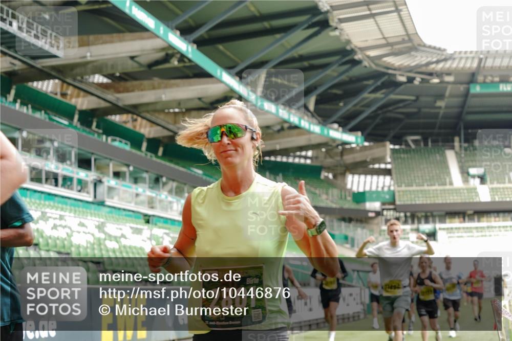 13.09.2026 - 21. swb-Marathon Bremen Michael Burmester http://msf.ph/oto/10446876 13.09.2026 10:29:46 Laufen im Stadion 10162, 10170, 10183, 10193, 10200, 10218, 10233, 10253, 10267, 10294, 10304, 10316, 10334, 10339, 10348, 10359, 10381, 10392, 10421, 10426, 10452, 10467, 10515, 10525, 10537, 10538, 10544, 10585, 10588, 10641, 10652, 10655, 10709, 10734, 10739, 10761, 10763, 10764, 10780, 10808, 10825, 10827, 10835, 10837, 10840, 10862, 10863, 10876, 10884, 10887, 10906, 10910, 10923, 10966, 10984, 10993, 11002, 11005, 11007, 11018, 11035, 11038, 11058, 11087, 11109, 11170 meine-sportfotos.de