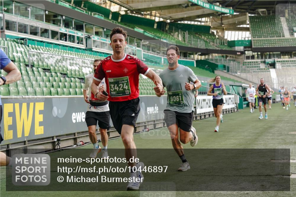 13.09.2026 - 21. swb-Marathon Bremen Michael Burmester http://msf.ph/oto/10446897 13.09.2026 12:46:45 Laufen im Stadion 195, 474, 538, 567, 604, 621, 697, 788, 868, 1017, 1034, 1181, 1241, 1277, 1554, 1863, 2021, 2084, 2087, 2266, 2297, 2538, 2646, 2809, 2889, 3118, 3196, 3284, 3297, 3424, 3520, 4025, 4110, 4157, 4236, 4239, 4729, 4777, 4808, 4992, 5024, 5238, 5283, 5674, 5719, 5725, 5976, 6053, 6686, 6784, 6815, 6918, 7102, 7336, 7478, 7814, 7871, 8054, 8060, 8096, 8319, 8325, 8331, 8334, 8670, 8701, 8756, 8936, 8983, 9061, 9070, 9273, 9306, 9495, 9544, 9642, 9689, 9813, 9918, 13034, 439 meine-sportfotos.de