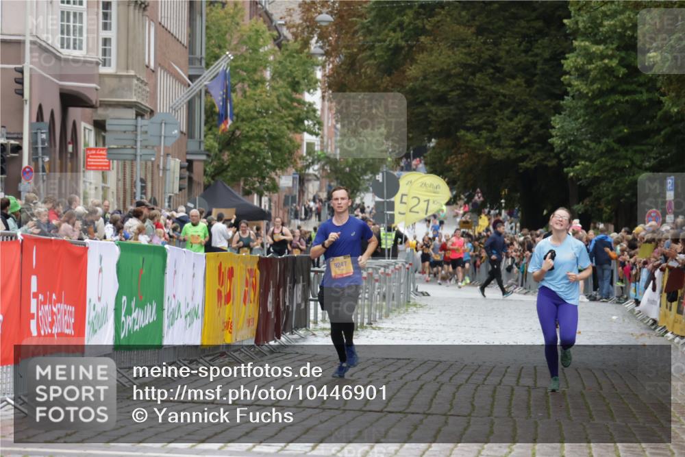 13.09.2026 - Kiel Lauf Yannick Fuchs http://msf.ph/oto/10446901 13.09.2026 12:18:06 Ziel 1043, 3774, 4114, 7946, 8927, 639, 3366, 6359, 6932, 7186, 9247, 9345, 12084, 12351, 12449, 12521, 447, 949, 3967, 1166, 4325, 10684, 12084 meine-sportfotos.de