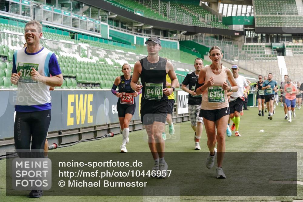 13.09.2026 - 21. swb-Marathon Bremen Michael Burmester http://msf.ph/oto/10446957 13.09.2026 13:08:24 Laufen im Stadion 132, 156, 489, 549, 551, 607, 625, 682, 716, 800, 808, 809, 834, 846, 884, 911, 922, 1025, 1124, 1150, 1173, 1189, 1210, 1285, 1289, 1322, 1364, 1387, 1395, 1398, 1532, 1559, 1600, 1688, 1831, 1841, 1854, 1871, 1880, 1899, 1926, 1938, 2003, 2041, 2070, 2215, 2219, 2229, 2243, 2283, 2318, 2366, 2380, 2405, 2413, 2429, 2441, 2467, 2492, 2565, 2611, 2635, 2692, 2699, 2721, 2727, 2731, 2755, 2782, 2802, 2818, 2823, 2831, 2841, 2866, 2897, 2911, 2930, 2941, 2949, 2960, 3327 meine-sportfotos.de