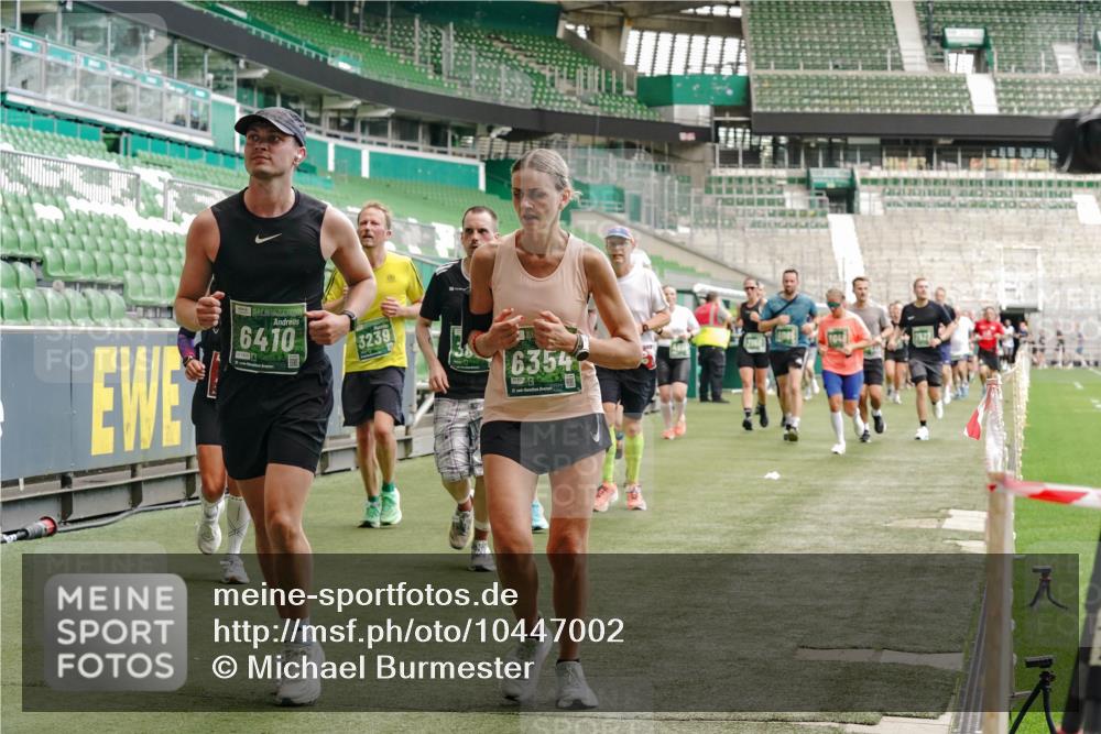 13.09.2026 - 21. swb-Marathon Bremen Michael Burmester http://msf.ph/oto/10447002 13.09.2026 13:08:25 Laufen im Stadion 132, 156, 489, 549, 551, 607, 625, 682, 716, 800, 808, 809, 834, 846, 884, 911, 922, 1025, 1124, 1150, 1173, 1189, 1210, 1285, 1289, 1322, 1364, 1387, 1395, 1398, 1532, 1559, 1600, 1688, 1831, 1841, 1854, 1871, 1880, 1899, 1926, 1938, 2003, 2041, 2070, 2215, 2219, 2229, 2243, 2283, 2318, 2366, 2380, 2405, 2413, 2429, 2441, 2467, 2492, 2565, 2611, 2635, 2692, 2699, 2721, 2727, 2731, 2755, 2782, 2802, 2818, 2823, 2831, 2841, 2866, 2897, 2911, 2930, 2941, 2949, 2960, 3327 meine-sportfotos.de