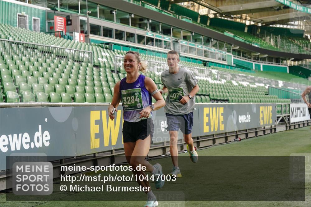 13.09.2026 - 21. swb-Marathon Bremen Michael Burmester http://msf.ph/oto/10447003 13.09.2026 12:46:48 Laufen im Stadion 195, 474, 538, 567, 604, 621, 697, 788, 868, 1017, 1034, 1181, 1241, 1277, 1554, 1863, 2021, 2084, 2087, 2266, 2297, 2538, 2646, 2809, 2889, 3118, 3196, 3284, 3297, 3424, 3520, 4025, 4110, 4157, 4236, 4239, 4614, 4729, 4777, 4808, 4992, 5024, 5238, 5283, 5674, 5719, 5725, 5976, 6053, 6686, 6784, 6815, 6918, 7102, 7336, 7814, 7871, 8060, 8319, 8325, 8331, 8334, 8670, 8701, 8756, 8936, 8983, 9061, 9070, 9273, 9495, 9544, 9689, 9813, 9918, 13034, 439 meine-sportfotos.de