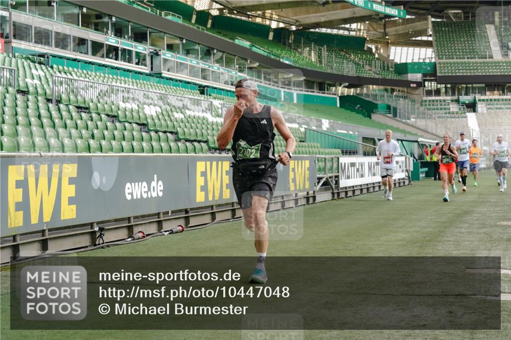 13.09.2026 - 21. swb-Marathon Bremen Michael Burmester http://msf.ph/oto/10447048 13.09.2026 12:46:50 Laufen im Stadion 195, 474, 538, 567, 604, 621, 697, 788, 868, 1017, 1034, 1181, 1241, 1277, 1554, 1863, 2021, 2084, 2087, 2266, 2297, 2538, 2646, 2809, 2889, 3118, 3196, 3284, 3297, 3424, 3520, 4025, 4110, 4157, 4236, 4239, 4614, 4729, 4777, 4808, 4992, 5024, 5238, 5283, 5674, 5719, 5725, 5976, 6053, 6686, 6708, 6784, 6815, 6918, 7102, 7336, 7814, 7871, 8060, 8319, 8325, 8331, 8334, 8621, 8670, 8701, 8756, 8936, 8983, 9061, 9273, 9495, 9544, 9689, 9813, 9918, 13034, 439 meine-sportfotos.de