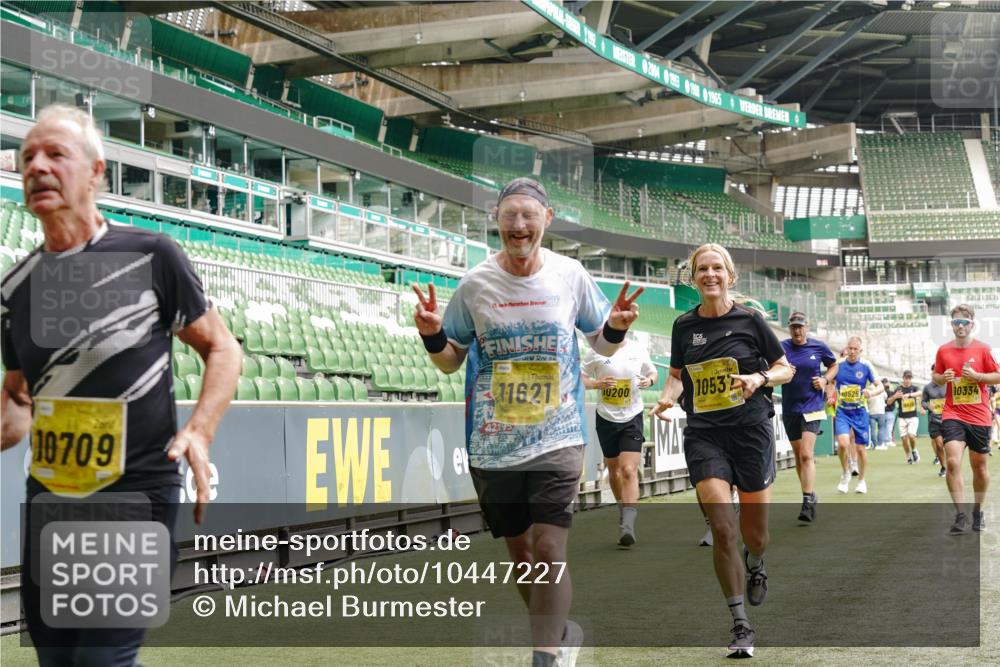 13.09.2026 - 21. swb-Marathon Bremen Michael Burmester http://msf.ph/oto/10447227 13.09.2026 10:29:51 Laufen im Stadion 10162, 10170, 10183, 10193, 10200, 10218, 10233, 10253, 10267, 10304, 10316, 10334, 10339, 10348, 10359, 10381, 10392, 10421, 10426, 10452, 10467, 10515, 10525, 10537, 10538, 10544, 10585, 10588, 10641, 10652, 10709, 10734, 10739, 10761, 10763, 10764, 10780, 10808, 10825, 10827, 10835, 10837, 10840, 10862, 10863, 10876, 10884, 10887, 10906, 10910, 10923, 10966, 10984, 10993, 11002, 11005, 11007, 11018, 11035, 11038, 11058, 11109, 11170 meine-sportfotos.de