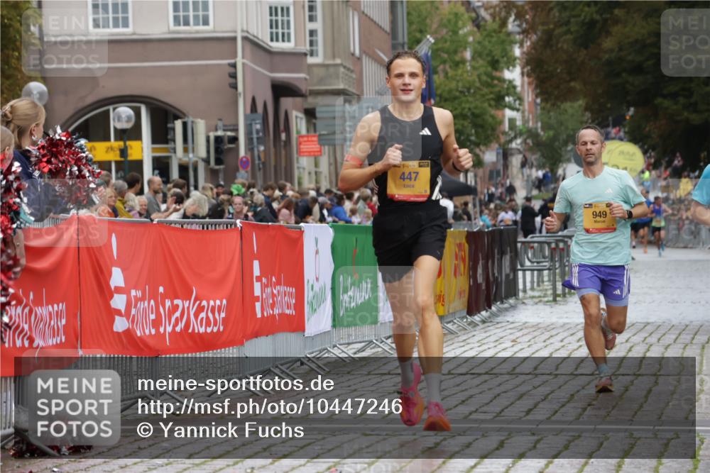 13.09.2026 - Kiel Lauf Yannick Fuchs http://msf.ph/oto/10447246 13.09.2026 12:18:41 Ziel 1661, 1970, 8402, 11272, 447, 949, 1043, 3774, 3967, 4114, 6333, 7946, 1510, 2960, 3884, 4280, 12648, 12707, 3774, 7946, 8927 meine-sportfotos.de