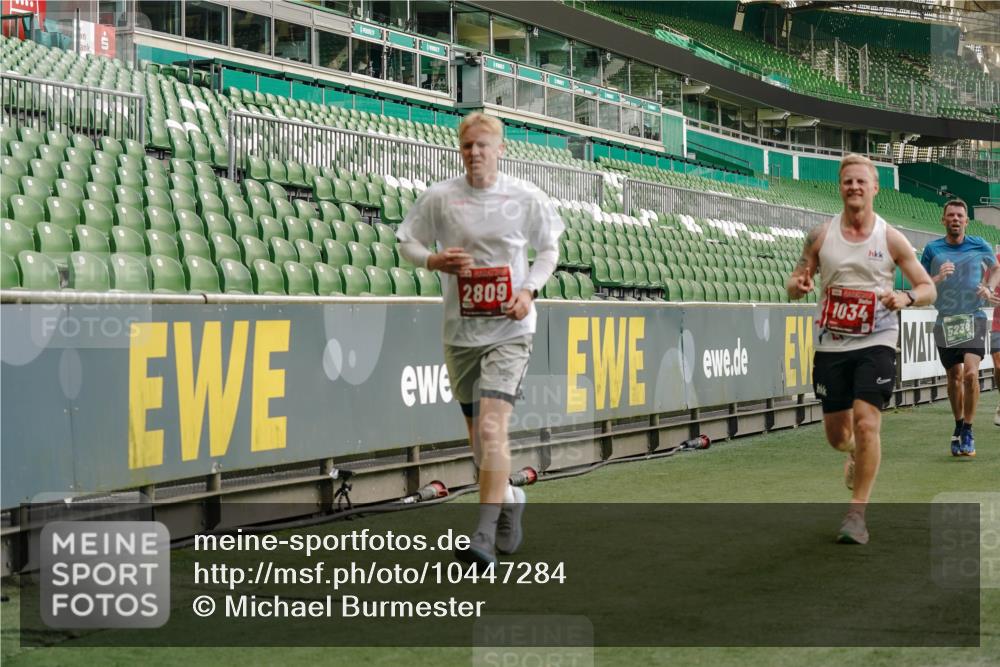 13.09.2026 - 21. swb-Marathon Bremen Michael Burmester http://msf.ph/oto/10447284 13.09.2026 12:46:57 Laufen im Stadion 195, 538, 567, 604, 621, 697, 868, 1017, 1034, 1181, 1241, 1277, 1554, 1863, 2021, 2084, 2087, 2266, 2297, 2538, 2646, 2809, 2889, 3118, 3196, 3284, 3297, 3424, 3520, 3794, 4025, 4110, 4157, 4236, 4239, 4614, 4729, 4777, 4808, 4992, 5024, 5238, 5283, 5674, 5719, 5725, 5803, 5976, 6053, 6686, 6708, 6784, 6815, 7102, 7336, 7538, 7814, 7871, 8060, 8319, 8325, 8331, 8334, 8621, 8670, 8701, 8756, 8936, 8980, 8983, 9061, 9273, 9495, 9544, 9689, 9813, 9918, 13034, 439 meine-sportfotos.de