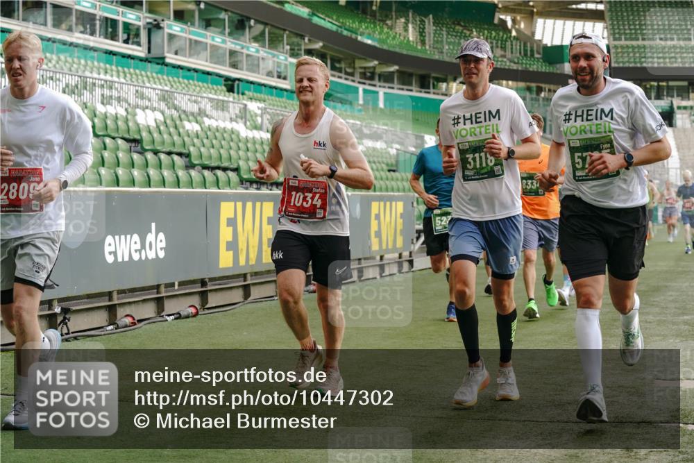 13.09.2026 - 21. swb-Marathon Bremen Michael Burmester http://msf.ph/oto/10447302 13.09.2026 12:46:58 Laufen im Stadion 195, 538, 567, 604, 621, 697, 868, 1017, 1034, 1181, 1241, 1277, 1554, 1863, 2021, 2084, 2087, 2266, 2297, 2538, 2646, 2809, 2889, 2956, 3118, 3196, 3284, 3297, 3424, 3520, 3794, 4025, 4110, 4157, 4236, 4239, 4614, 4729, 4777, 4808, 4992, 5024, 5238, 5283, 5674, 5719, 5725, 5803, 5976, 6053, 6686, 6708, 6784, 6815, 7102, 7336, 7538, 7814, 7871, 8060, 8319, 8325, 8331, 8334, 8611, 8621, 8670, 8701, 8756, 8936, 8980, 8983, 9061, 9273, 9495, 9544, 9689, 9813, 9918, 13034, 439 meine-sportfotos.de