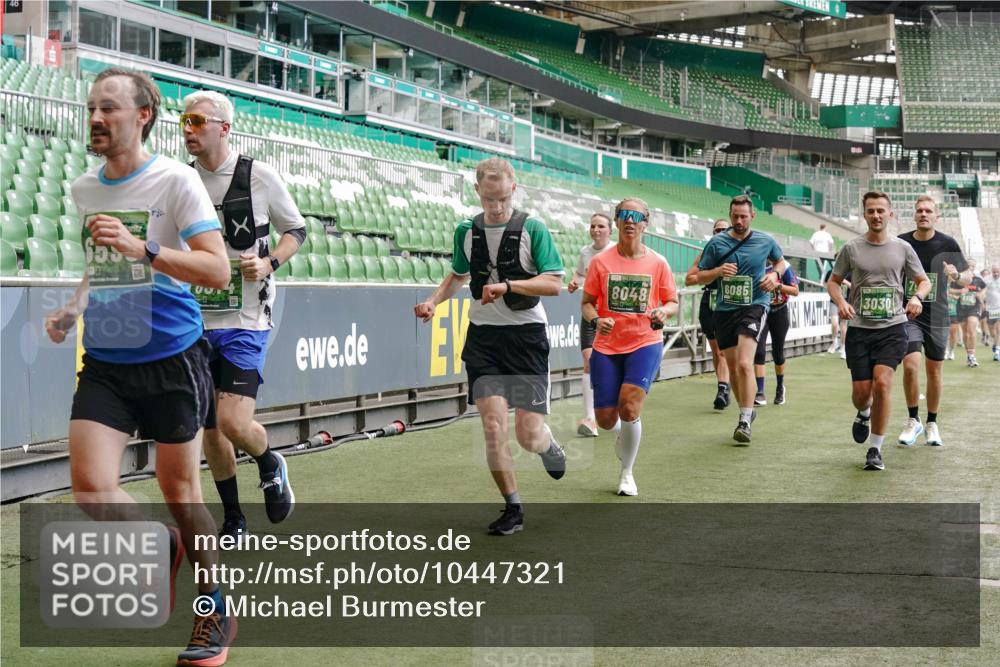 13.09.2026 - 21. swb-Marathon Bremen Michael Burmester http://msf.ph/oto/10447321 13.09.2026 13:08:30 Laufen im Stadion 132, 156, 489, 549, 551, 563, 607, 625, 682, 800, 808, 809, 813, 834, 846, 884, 911, 1025, 1072, 1124, 1150, 1173, 1189, 1210, 1285, 1289, 1322, 1364, 1387, 1395, 1398, 1532, 1559, 1600, 1688, 1831, 1841, 1854, 1880, 1899, 1926, 1938, 2003, 2041, 2070, 2208, 2215, 2219, 2229, 2243, 2283, 2318, 2366, 2380, 2405, 2413, 2429, 2441, 2467, 2492, 2565, 2611, 2635, 2692, 2727, 2731, 2755, 2782, 2802, 2823, 2831, 2841, 2866, 2897, 2911, 2930, 2941, 2949, 2960, 3327, 3437 meine-sportfotos.de