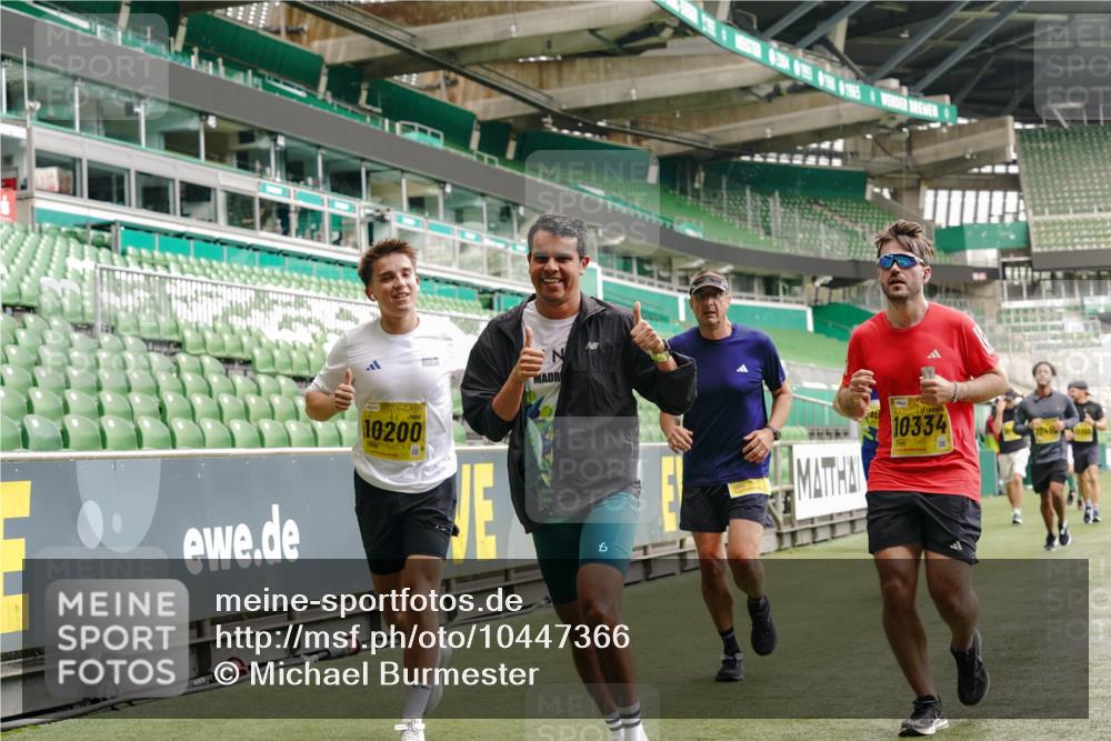 13.09.2026 - 21. swb-Marathon Bremen Michael Burmester http://msf.ph/oto/10447366 13.09.2026 10:29:54 Laufen im Stadion 10162, 10170, 10174, 10183, 10193, 10200, 10218, 10233, 10253, 10267, 10304, 10316, 10334, 10339, 10348, 10359, 10381, 10392, 10421, 10426, 10452, 10467, 10515, 10525, 10537, 10538, 10585, 10588, 10641, 10652, 10709, 10714, 10734, 10739, 10761, 10763, 10764, 10765, 10780, 10808, 10825, 10827, 10835, 10837, 10840, 10862, 10863, 10876, 10884, 10886, 10887, 10906, 10910, 10923, 10966, 10984, 10993, 11002, 11005, 11007, 11018, 11035, 11038, 11058, 11109 meine-sportfotos.de