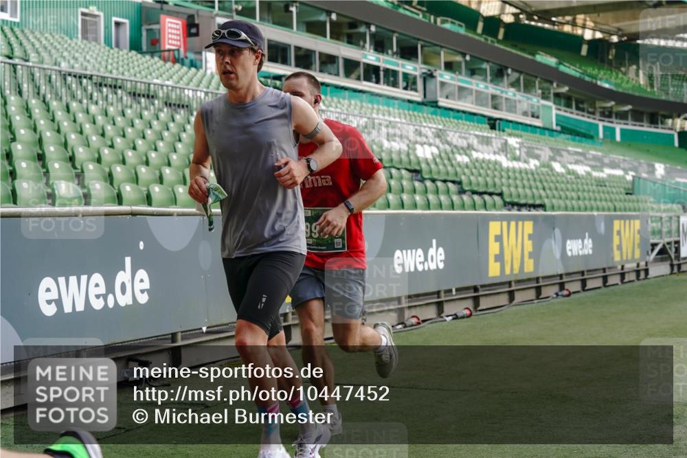 13.09.2026 - 21. swb-Marathon Bremen Michael Burmester http://msf.ph/oto/10447452 13.09.2026 12:47:01 Laufen im Stadion 195, 538, 567, 604, 621, 697, 868, 1017, 1034, 1181, 1241, 1554, 1863, 2021, 2084, 2087, 2266, 2297, 2538, 2646, 2809, 2889, 2956, 3118, 3196, 3242, 3284, 3297, 3424, 3520, 3794, 4025, 4157, 4236, 4239, 4614, 4729, 4777, 4808, 4992, 5024, 5238, 5283, 5674, 5719, 5725, 5803, 5976, 6053, 6686, 6708, 6784, 6815, 7102, 7336, 7538, 7814, 7871, 8060, 8319, 8325, 8331, 8334, 8611, 8621, 8670, 8701, 8756, 8936, 8980, 8983, 9061, 9273, 9495, 9544, 9689, 9813, 9918, 13034, 439 meine-sportfotos.de