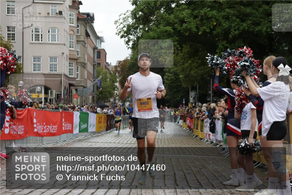 13.09.2026 - Kiel Lauf Yannick Fuchs http://msf.ph/oto/10447460 13.09.2026 12:18:58 Ziel 1492, 1510, 2960, 3884, 4280, 12648, 12707, 1510, 1661, 1970, 6333, 8402, 11272, 1868, 10209, 11240, 447, 949, 3967 meine-sportfotos.de