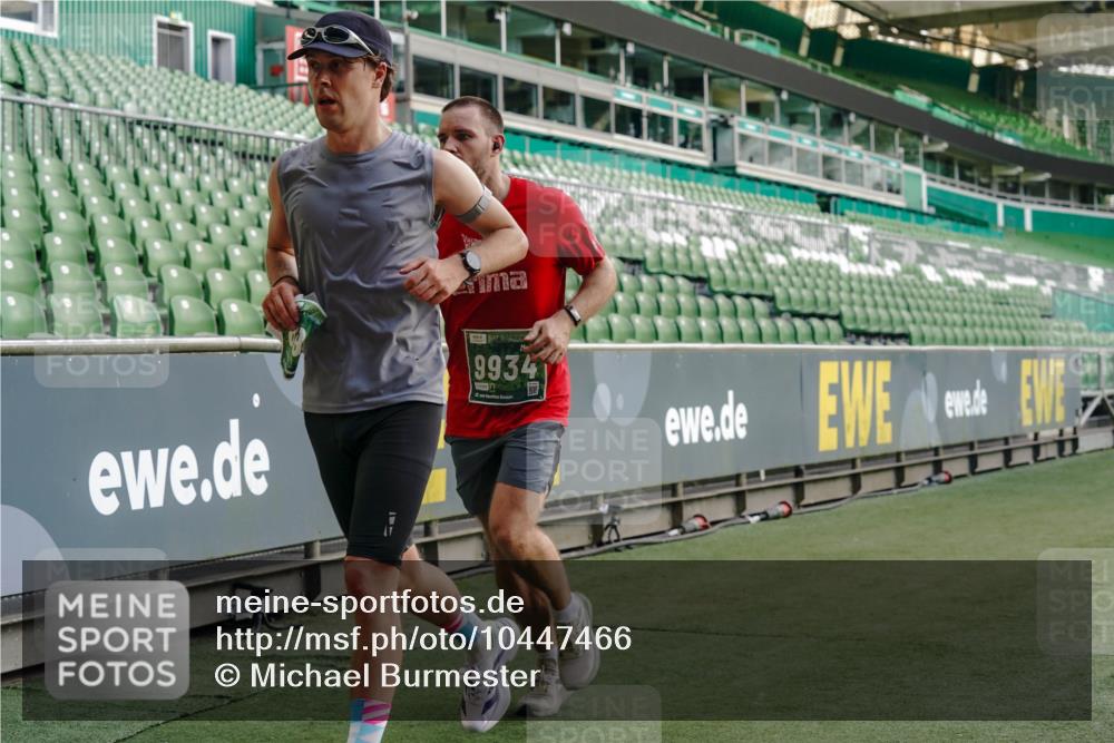 13.09.2026 - 21. swb-Marathon Bremen Michael Burmester http://msf.ph/oto/10447466 13.09.2026 12:47:02 Laufen im Stadion 195, 384, 538, 567, 604, 621, 697, 868, 1017, 1034, 1181, 1241, 1554, 1863, 2021, 2084, 2087, 2266, 2297, 2538, 2646, 2809, 2889, 2956, 3118, 3196, 3242, 3284, 3297, 3424, 3520, 3794, 4025, 4157, 4236, 4239, 4614, 4729, 4777, 4808, 4992, 5024, 5238, 5283, 5674, 5719, 5725, 5803, 5976, 6053, 6686, 6708, 6784, 6815, 7102, 7336, 7538, 7814, 7871, 8060, 8319, 8325, 8331, 8334, 8611, 8621, 8670, 8701, 8756, 8936, 8980, 8983, 9061, 9273, 9495, 9544, 9689, 9813, 9918, 13034, 439 meine-sportfotos.de