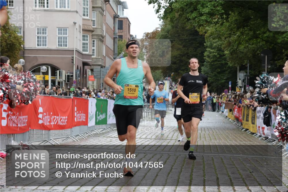 13.09.2026 - Kiel Lauf Yannick Fuchs http://msf.ph/oto/10447565 13.09.2026 12:19:11 Ziel 1492, 10209, 11240, 1510, 1661, 2960, 3884, 4280, 11272, 12648, 12707, 1553, 1856, 1868, 3637, 1970, 8402 meine-sportfotos.de