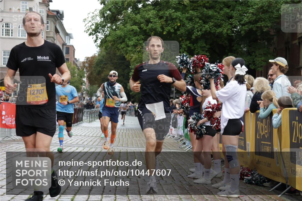13.09.2026 - Kiel Lauf Yannick Fuchs http://msf.ph/oto/10447607 13.09.2026 12:19:15 Ziel 1856, 1868, 10209, 11240, 1492, 1510, 1661, 2960, 3884, 4280, 11272, 12648, 12707, 1553, 3637, 12772, 8402, 11272 meine-sportfotos.de
