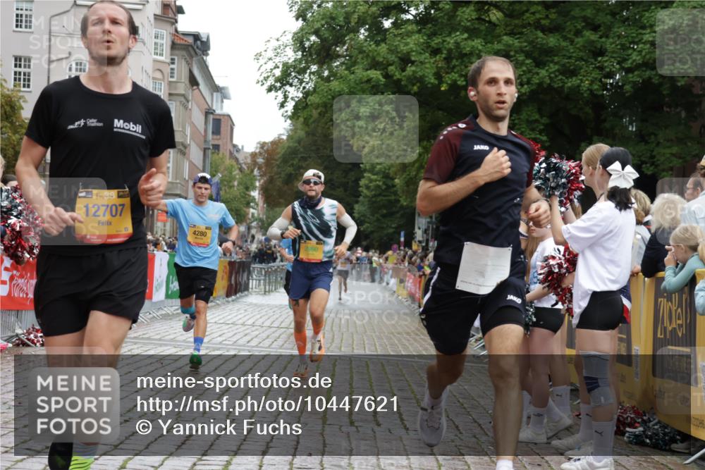 13.09.2026 - Kiel Lauf Yannick Fuchs http://msf.ph/oto/10447621 13.09.2026 12:19:15 Ziel 1856, 1868, 10209, 11240, 1492, 1510, 1661, 2960, 3884, 4280, 11272, 12648, 12707, 1553, 3637, 12772, 8402, 11272 meine-sportfotos.de