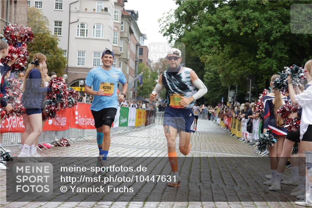 13.09.2026 - Kiel Lauf Yannick Fuchs http://msf.ph/oto/10447631 13.09.2026 12:19:17 Ziel 1856, 1868, 10209, 11240, 1492, 1510, 1661, 2960, 3884, 4280, 11272, 12648, 12707, 1553, 3637, 12772, 8402, 11272 meine-sportfotos.de
