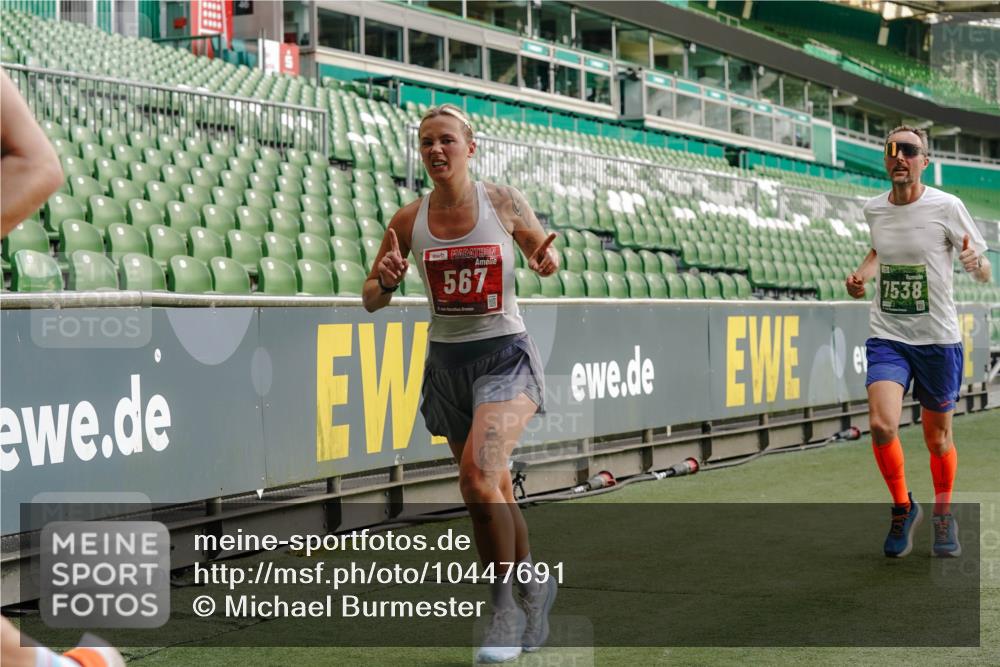 13.09.2026 - 21. swb-Marathon Bremen Michael Burmester http://msf.ph/oto/10447691 13.09.2026 12:47:10 Laufen im Stadion 195, 384, 538, 567, 604, 621, 697, 868, 1034, 1181, 1241, 1554, 1863, 2021, 2084, 2087, 2266, 2297, 2538, 2646, 2809, 2889, 2956, 3118, 3196, 3242, 3284, 3297, 3424, 3466, 3520, 3794, 4025, 4236, 4239, 4614, 4729, 4777, 4808, 4992, 5024, 5238, 5283, 5674, 5719, 5725, 5803, 5976, 6025, 6053, 6686, 6708, 6784, 6815, 7102, 7336, 7538, 7814, 7871, 8060, 8319, 8325, 8331, 8334, 8611, 8621, 8670, 8701, 8756, 8980, 8983, 9061, 9273, 9495, 9544, 9689, 9813, 9918, 13034, 439 meine-sportfotos.de