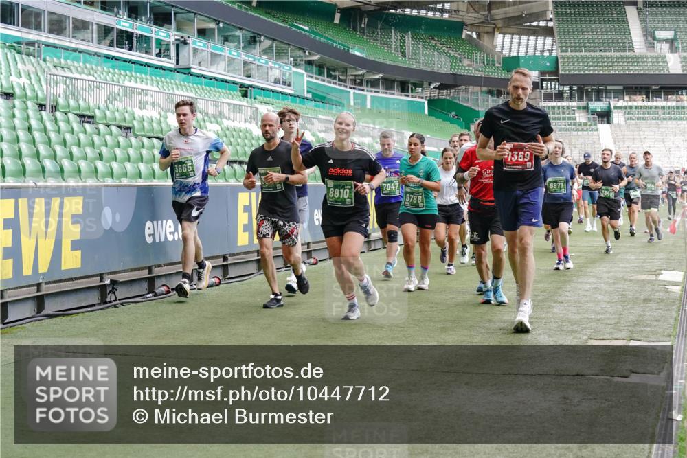 13.09.2026 - 21. swb-Marathon Bremen Michael Burmester http://msf.ph/oto/10447712 13.09.2026 13:08:38 Laufen im Stadion 132, 383, 489, 532, 549, 551, 563, 607, 625, 682, 800, 808, 809, 813, 834, 846, 884, 911, 1025, 1072, 1124, 1150, 1173, 1189, 1210, 1285, 1289, 1322, 1364, 1387, 1395, 1398, 1532, 1559, 1600, 1688, 1831, 1841, 1854, 1880, 1899, 1926, 2003, 2041, 2070, 2208, 2215, 2229, 2243, 2283, 2366, 2380, 2405, 2413, 2429, 2441, 2467, 2492, 2565, 2611, 2635, 2692, 2727, 2731, 2755, 2782, 2802, 2823, 2831, 2841, 2866, 2897, 2930, 2931, 2941, 2949, 3327, 3437 meine-sportfotos.de