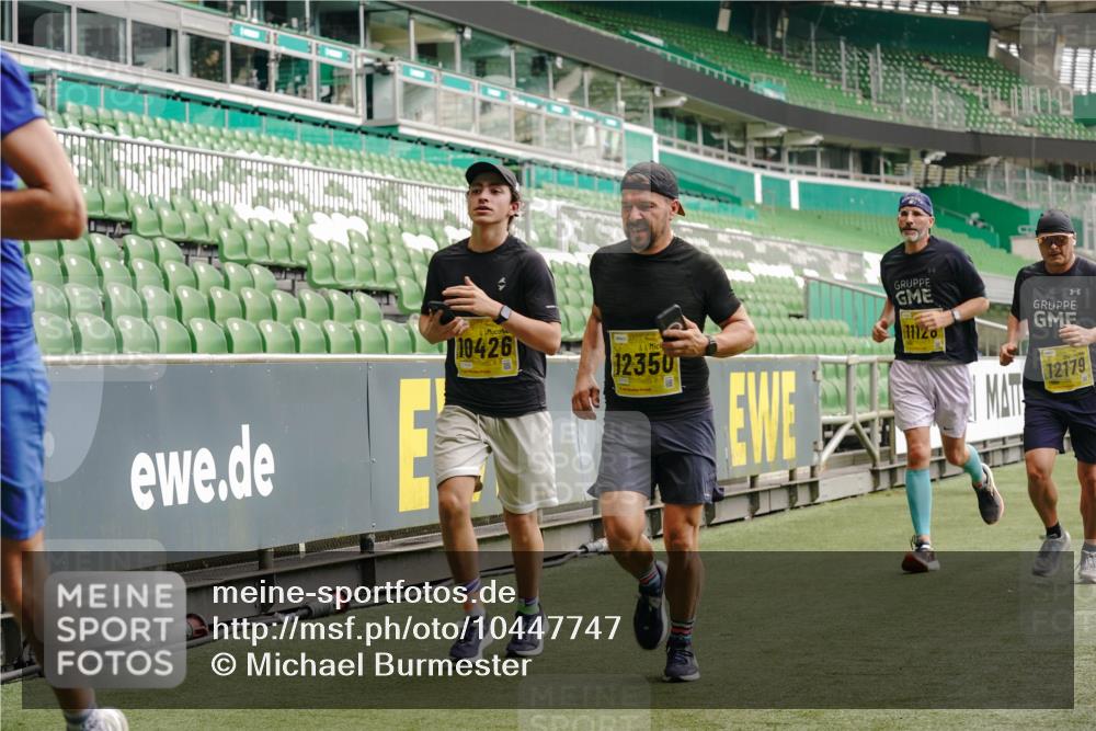 13.09.2026 - 21. swb-Marathon Bremen Michael Burmester http://msf.ph/oto/10447747 13.09.2026 10:30:01 Laufen im Stadion 10162, 10170, 10174, 10183, 10193, 10200, 10218, 10233, 10253, 10267, 10281, 10304, 10334, 10339, 10348, 10359, 10381, 10392, 10421, 10426, 10452, 10467, 10515, 10525, 10537, 10585, 10588, 10641, 10652, 10714, 10734, 10739, 10761, 10763, 10764, 10765, 10780, 10808, 10825, 10827, 10835, 10837, 10840, 10862, 10863, 10876, 10884, 10886, 10887, 10906, 10910, 10923, 10966, 10984, 11002, 11005, 11007, 11018, 11035, 11038, 11109 meine-sportfotos.de