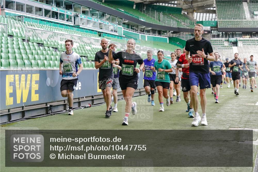 13.09.2026 - 21. swb-Marathon Bremen Michael Burmester http://msf.ph/oto/10447755 13.09.2026 13:08:38 Laufen im Stadion 132, 383, 489, 532, 549, 551, 563, 607, 625, 682, 800, 808, 809, 813, 834, 846, 884, 911, 1025, 1072, 1124, 1150, 1173, 1189, 1210, 1285, 1289, 1322, 1364, 1387, 1395, 1398, 1532, 1559, 1600, 1688, 1831, 1841, 1854, 1880, 1899, 1926, 2003, 2041, 2070, 2208, 2215, 2229, 2243, 2283, 2366, 2380, 2405, 2413, 2429, 2441, 2467, 2492, 2565, 2611, 2635, 2692, 2727, 2731, 2755, 2782, 2802, 2823, 2831, 2841, 2866, 2897, 2930, 2931, 2941, 2949, 3327, 3437 meine-sportfotos.de