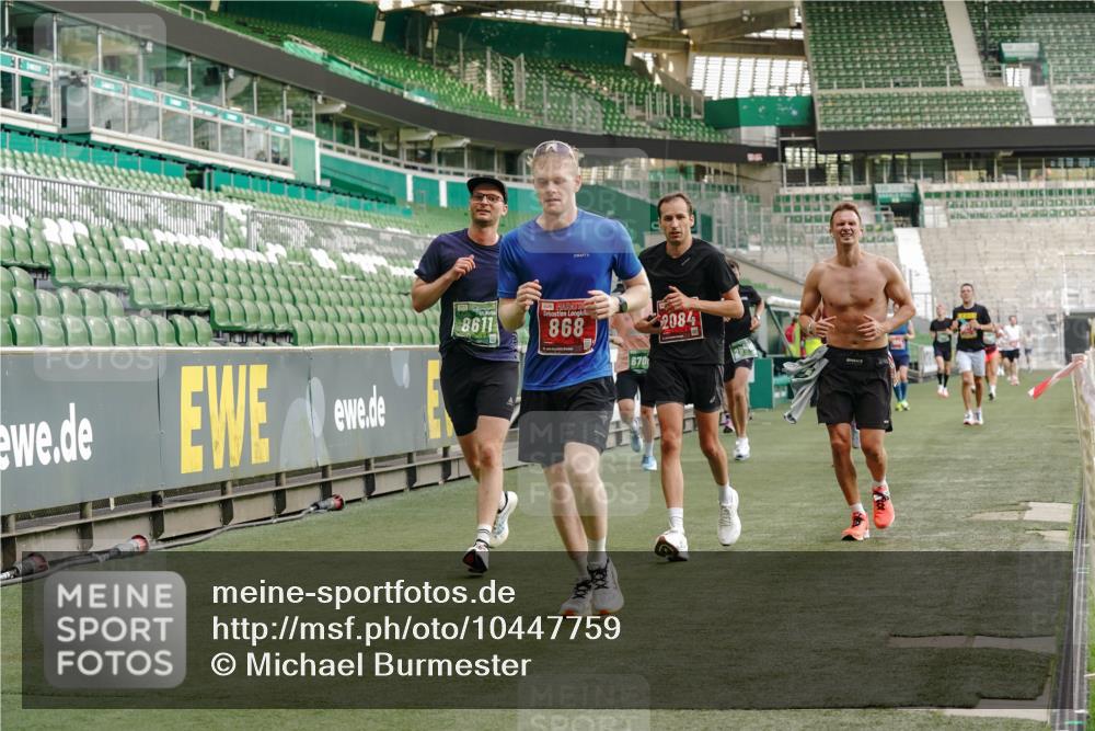 13.09.2026 - 21. swb-Marathon Bremen Michael Burmester http://msf.ph/oto/10447759 13.09.2026 12:47:12 Laufen im Stadion 195, 384, 538, 567, 604, 621, 697, 868, 1034, 1181, 1241, 1554, 1863, 2021, 2084, 2087, 2266, 2297, 2538, 2646, 2809, 2889, 2956, 3118, 3196, 3242, 3284, 3297, 3424, 3466, 3520, 3794, 4025, 4236, 4239, 4614, 4729, 4777, 4808, 4992, 5024, 5238, 5283, 5674, 5719, 5725, 5803, 5976, 6025, 6053, 6686, 6708, 6784, 6815, 7102, 7336, 7538, 7814, 7871, 8060, 8319, 8325, 8331, 8334, 8611, 8621, 8670, 8701, 8756, 8980, 8983, 9061, 9495, 9544, 9689, 9813, 9918, 13034, 439 meine-sportfotos.de