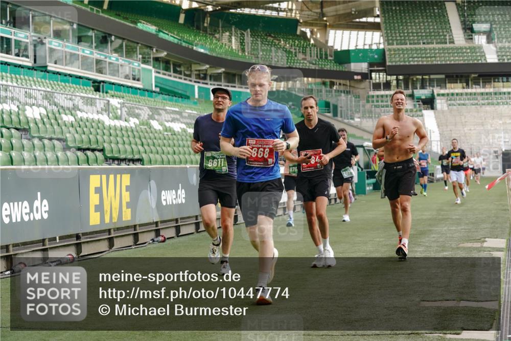13.09.2026 - 21. swb-Marathon Bremen Michael Burmester http://msf.ph/oto/10447774 13.09.2026 12:47:13 Laufen im Stadion 195, 384, 538, 567, 604, 621, 697, 868, 1034, 1181, 1241, 1554, 1863, 2021, 2084, 2087, 2266, 2297, 2538, 2646, 2809, 2889, 2956, 3118, 3196, 3242, 3284, 3297, 3424, 3466, 3520, 3794, 4025, 4236, 4239, 4614, 4729, 4777, 4808, 4992, 5024, 5238, 5283, 5674, 5719, 5725, 5803, 5976, 6025, 6053, 6686, 6708, 6784, 6815, 7102, 7336, 7538, 7814, 7871, 8060, 8319, 8325, 8331, 8334, 8611, 8621, 8670, 8701, 8756, 8980, 8983, 9061, 9495, 9544, 9689, 9813, 9918, 13034, 439 meine-sportfotos.de