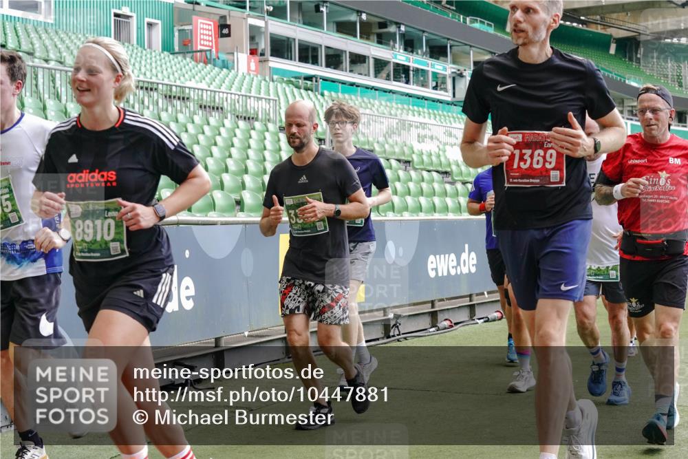 13.09.2026 - 21. swb-Marathon Bremen Michael Burmester http://msf.ph/oto/10447881 13.09.2026 13:08:40 Laufen im Stadion 132, 383, 489, 532, 549, 551, 563, 607, 625, 682, 800, 808, 809, 813, 846, 884, 911, 1025, 1072, 1124, 1150, 1173, 1189, 1210, 1285, 1289, 1322, 1364, 1387, 1395, 1398, 1532, 1559, 1600, 1688, 1831, 1841, 1854, 1880, 1899, 2003, 2041, 2070, 2208, 2215, 2229, 2243, 2283, 2366, 2380, 2405, 2413, 2429, 2441, 2467, 2492, 2565, 2611, 2635, 2692, 2727, 2731, 2755, 2782, 2802, 2823, 2831, 2841, 2866, 2897, 2930, 2931, 2941, 2949, 3327, 3437 meine-sportfotos.de
