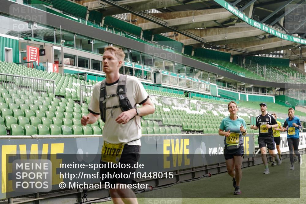 13.09.2026 - 21. swb-Marathon Bremen Michael Burmester http://msf.ph/oto/10448015 13.09.2026 10:30:08 Laufen im Stadion 10162, 10170, 10174, 10183, 10193, 10200, 10218, 10227, 10233, 10253, 10267, 10281, 10304, 10334, 10339, 10348, 10359, 10381, 10392, 10421, 10426, 10448, 10452, 10467, 10515, 10525, 10537, 10585, 10588, 10641, 10652, 10714, 10734, 10739, 10757, 10761, 10763, 10764, 10765, 10780, 10808, 10821, 10822, 10825, 10827, 10837, 10838, 10840, 10862, 10863, 10876, 10884, 10886, 10887, 10906, 10910, 10923, 10966, 10984, 11002, 11007, 11018, 11038, 11109 meine-sportfotos.de