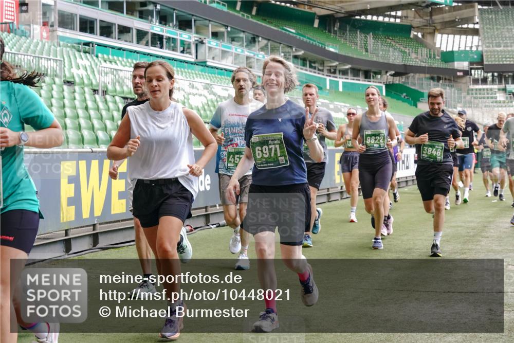 13.09.2026 - 21. swb-Marathon Bremen Michael Burmester http://msf.ph/oto/10448021 13.09.2026 13:08:42 Laufen im Stadion 383, 489, 532, 549, 551, 563, 607, 625, 682, 800, 808, 809, 813, 846, 884, 898, 911, 1025, 1072, 1124, 1150, 1173, 1189, 1210, 1285, 1289, 1322, 1364, 1387, 1395, 1398, 1532, 1559, 1600, 1688, 1831, 1841, 1854, 1880, 1899, 2003, 2041, 2070, 2208, 2215, 2229, 2243, 2283, 2366, 2380, 2405, 2413, 2429, 2441, 2467, 2492, 2565, 2611, 2635, 2692, 2727, 2731, 2755, 2782, 2802, 2823, 2831, 2841, 2866, 2897, 2930, 2931, 2941, 2949, 3327, 3437, 3707 meine-sportfotos.de