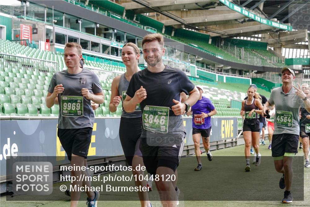 13.09.2026 - 21. swb-Marathon Bremen Michael Burmester http://msf.ph/oto/10448120 13.09.2026 13:08:44 Laufen im Stadion 383, 391, 489, 532, 549, 551, 563, 607, 625, 682, 800, 808, 809, 813, 846, 884, 898, 911, 1025, 1072, 1124, 1150, 1173, 1189, 1210, 1285, 1289, 1322, 1364, 1387, 1395, 1398, 1532, 1559, 1600, 1688, 1831, 1841, 1854, 1880, 1899, 2003, 2041, 2070, 2208, 2215, 2229, 2243, 2283, 2366, 2380, 2405, 2413, 2429, 2441, 2467, 2471, 2492, 2565, 2611, 2635, 2692, 2727, 2755, 2782, 2802, 2823, 2831, 2841, 2866, 2897, 2930, 2931, 2941, 2949, 3316, 3327, 3437, 3707 meine-sportfotos.de