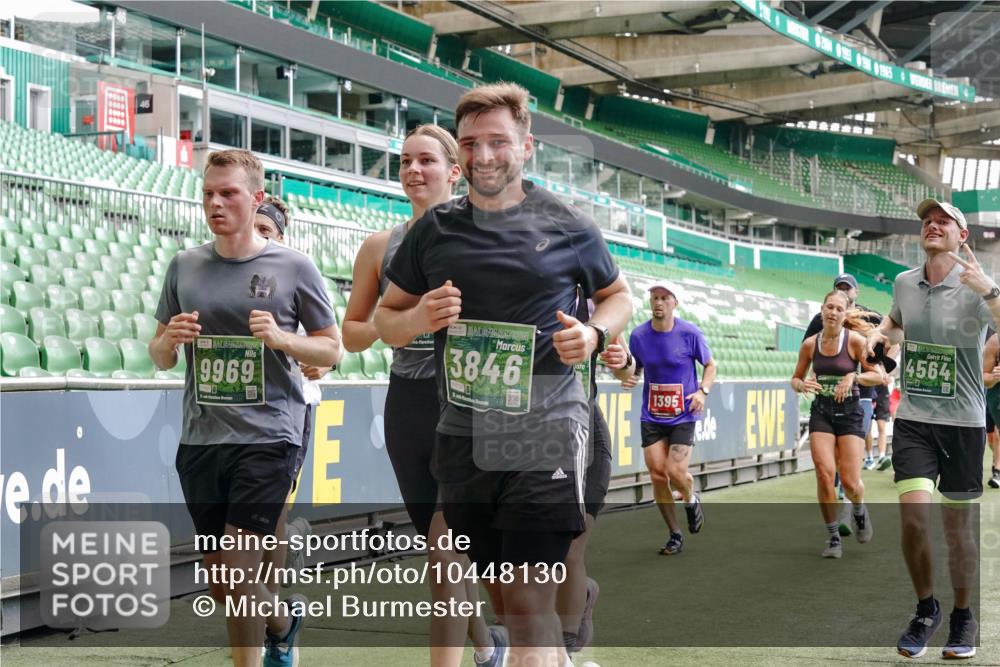 13.09.2026 - 21. swb-Marathon Bremen Michael Burmester http://msf.ph/oto/10448130 13.09.2026 13:08:44 Laufen im Stadion 383, 391, 489, 532, 549, 551, 563, 607, 625, 682, 800, 808, 809, 813, 846, 884, 898, 911, 1025, 1072, 1124, 1150, 1173, 1189, 1210, 1285, 1289, 1322, 1364, 1387, 1395, 1398, 1532, 1559, 1600, 1688, 1831, 1841, 1854, 1880, 1899, 2003, 2041, 2070, 2208, 2215, 2229, 2243, 2283, 2366, 2380, 2405, 2413, 2429, 2441, 2467, 2471, 2492, 2565, 2611, 2635, 2692, 2727, 2755, 2782, 2802, 2823, 2831, 2841, 2866, 2897, 2930, 2931, 2941, 2949, 3316, 3327, 3437, 3707 meine-sportfotos.de