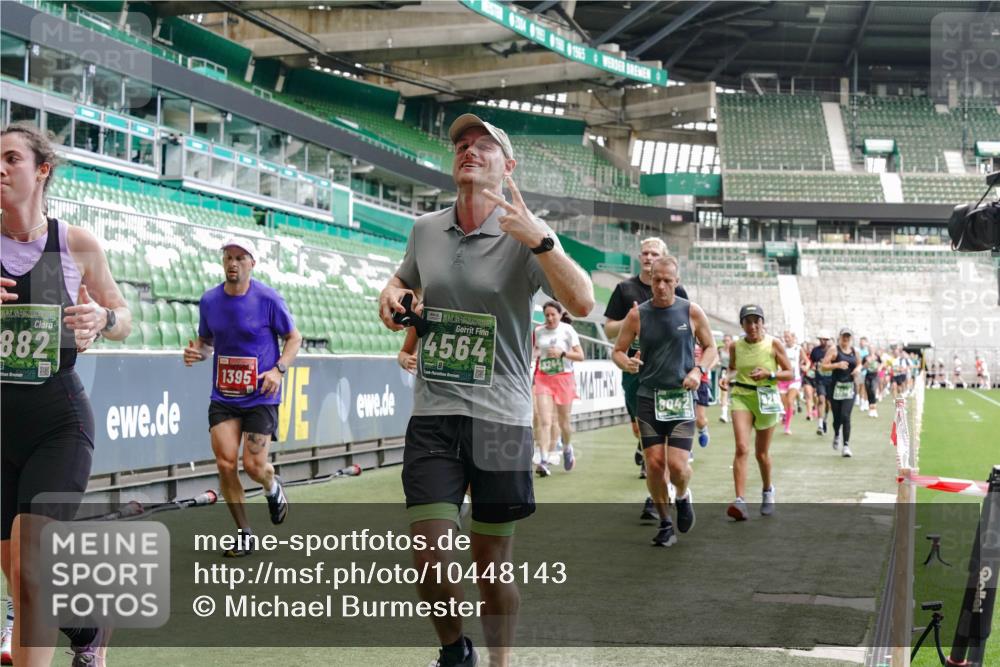 13.09.2026 - 21. swb-Marathon Bremen Michael Burmester http://msf.ph/oto/10448143 13.09.2026 13:08:45 Laufen im Stadion 383, 391, 489, 532, 549, 551, 563, 607, 625, 682, 800, 808, 809, 813, 846, 884, 898, 911, 1025, 1072, 1124, 1150, 1173, 1189, 1210, 1285, 1289, 1322, 1364, 1387, 1395, 1398, 1532, 1559, 1600, 1688, 1831, 1841, 1854, 1880, 1899, 2003, 2041, 2208, 2215, 2229, 2243, 2283, 2366, 2380, 2405, 2413, 2429, 2441, 2467, 2471, 2492, 2565, 2611, 2635, 2692, 2727, 2755, 2782, 2802, 2823, 2831, 2841, 2866, 2897, 2930, 2931, 2941, 2949, 3316, 3327, 3437, 3707 meine-sportfotos.de