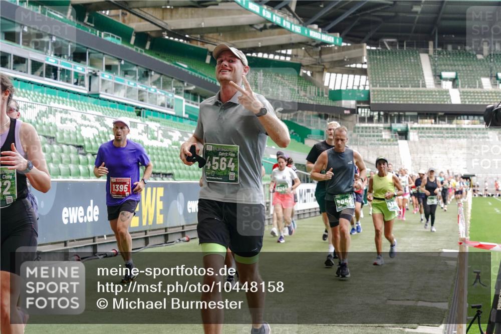 13.09.2026 - 21. swb-Marathon Bremen Michael Burmester http://msf.ph/oto/10448158 13.09.2026 13:08:45 Laufen im Stadion 383, 391, 489, 532, 549, 551, 563, 607, 625, 682, 800, 808, 809, 813, 846, 884, 898, 911, 1025, 1072, 1124, 1150, 1173, 1189, 1210, 1285, 1289, 1322, 1364, 1387, 1395, 1398, 1532, 1559, 1600, 1688, 1831, 1841, 1854, 1880, 1899, 2003, 2041, 2208, 2215, 2229, 2243, 2283, 2366, 2380, 2405, 2413, 2429, 2441, 2467, 2471, 2492, 2565, 2611, 2635, 2692, 2727, 2755, 2782, 2802, 2823, 2831, 2841, 2866, 2897, 2930, 2931, 2941, 2949, 3316, 3327, 3437, 3707 meine-sportfotos.de