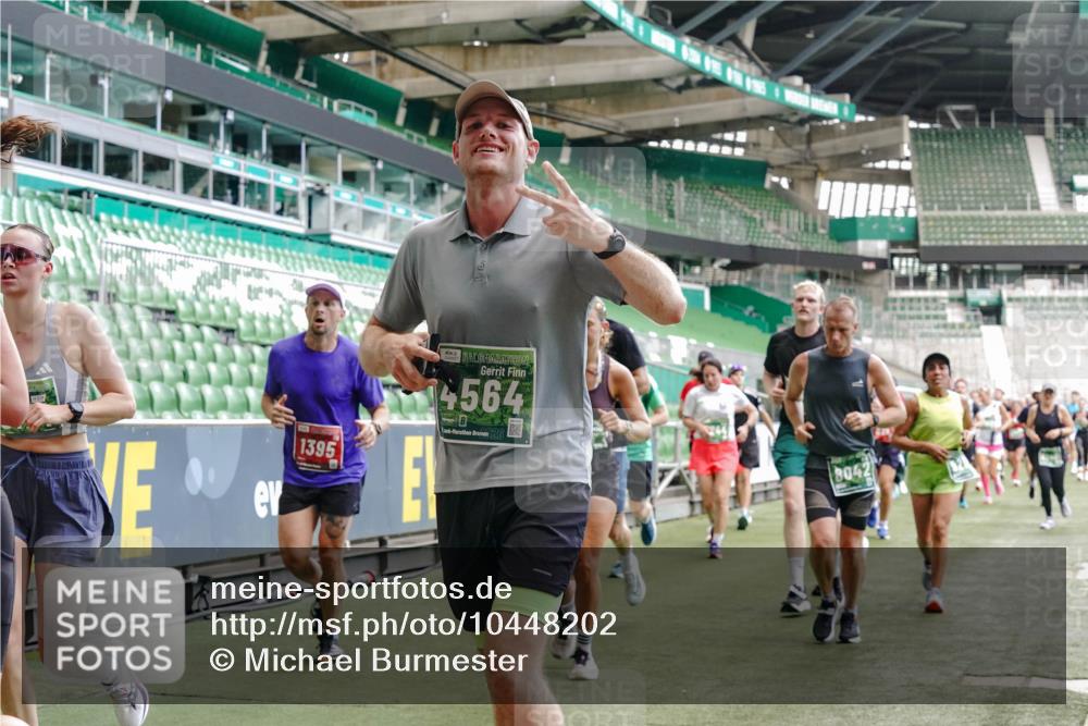 13.09.2026 - 21. swb-Marathon Bremen Michael Burmester http://msf.ph/oto/10448202 13.09.2026 13:08:45 Laufen im Stadion 383, 391, 489, 532, 549, 551, 563, 607, 625, 682, 800, 808, 809, 813, 846, 884, 898, 911, 1025, 1072, 1124, 1150, 1173, 1189, 1210, 1285, 1289, 1322, 1364, 1387, 1395, 1398, 1532, 1559, 1600, 1688, 1831, 1841, 1854, 1880, 1899, 2003, 2041, 2208, 2215, 2229, 2243, 2283, 2366, 2380, 2405, 2413, 2429, 2441, 2467, 2471, 2492, 2565, 2611, 2635, 2692, 2727, 2755, 2782, 2802, 2823, 2831, 2841, 2866, 2897, 2930, 2931, 2941, 2949, 3316, 3327, 3437, 3707 meine-sportfotos.de