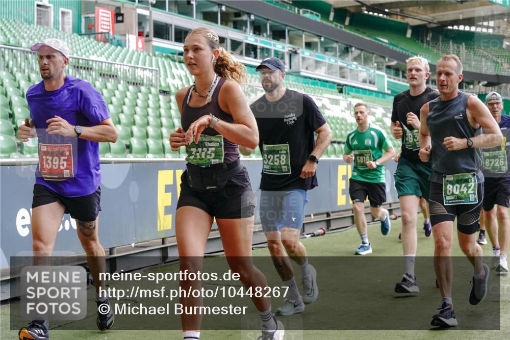 13.09.2026 - 21. swb-Marathon Bremen Michael Burmester http://msf.ph/oto/10448267 13.09.2026 13:08:47 Laufen im Stadion 383, 391, 489, 532, 549, 551, 563, 607, 625, 682, 800, 808, 809, 813, 846, 884, 898, 911, 1025, 1072, 1124, 1150, 1173, 1210, 1285, 1289, 1322, 1364, 1387, 1395, 1398, 1532, 1559, 1600, 1688, 1831, 1841, 1854, 1880, 1899, 2003, 2041, 2208, 2215, 2229, 2243, 2283, 2366, 2380, 2405, 2413, 2429, 2441, 2467, 2471, 2492, 2565, 2611, 2635, 2692, 2727, 2755, 2782, 2802, 2823, 2831, 2841, 2866, 2897, 2930, 2931, 2941, 2949, 3316, 3327, 3333, 3437, 3707 meine-sportfotos.de