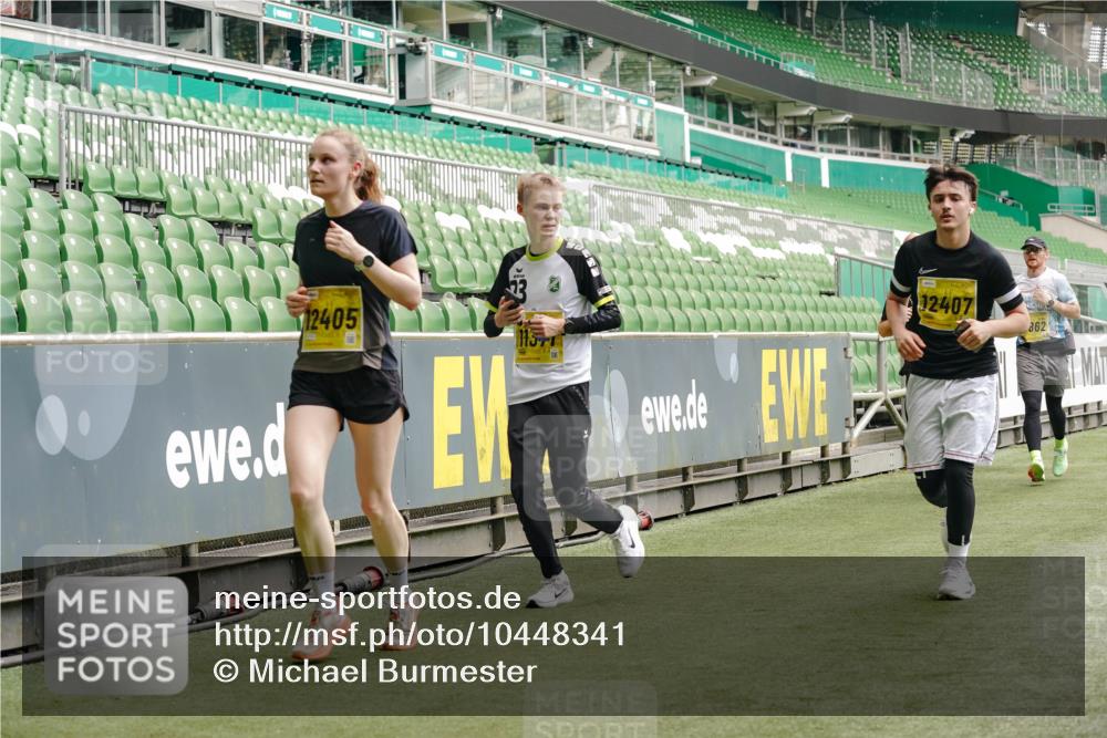 13.09.2026 - 21. swb-Marathon Bremen Michael Burmester http://msf.ph/oto/10448341 13.09.2026 10:30:16 Laufen im Stadion 10141, 10162, 10170, 10174, 10183, 10193, 10200, 10218, 10227, 10233, 10253, 10281, 10304, 10334, 10339, 10348, 10359, 10381, 10392, 10426, 10448, 10452, 10467, 10515, 10537, 10585, 10588, 10641, 10652, 10714, 10734, 10757, 10761, 10763, 10764, 10765, 10780, 10808, 10821, 10822, 10825, 10827, 10837, 10838, 10840, 10862, 10863, 10884, 10886, 10887, 10906, 10966, 10984, 11002, 11007, 11018, 11038, 11109, 11350, 11379 meine-sportfotos.de