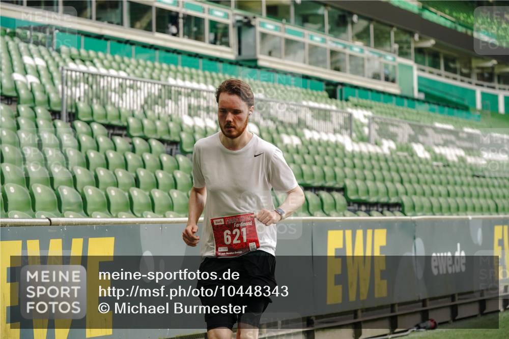 13.09.2026 - 21. swb-Marathon Bremen Michael Burmester http://msf.ph/oto/10448343 13.09.2026 12:47:34 Laufen im Stadion 382, 384, 538, 567, 604, 621, 697, 868, 889, 1034, 1554, 1872, 1925, 2021, 2087, 2266, 2538, 2646, 2809, 2844, 2956, 3118, 3127, 3196, 3242, 3284, 3297, 3424, 3466, 3520, 3794, 3910, 4025, 4236, 4239, 4614, 4712, 4729, 4777, 4808, 4992, 5024, 5238, 5283, 5674, 5725, 5803, 5976, 6025, 6053, 6058, 6686, 6708, 6784, 6815, 7102, 7399, 7538, 7803, 7814, 7871, 8060, 8334, 8611, 8621, 8670, 8701, 8706, 8973, 8980, 8981, 8983, 9010, 9061, 9544, 9689, 9813, 9918, 13034 meine-sportfotos.de