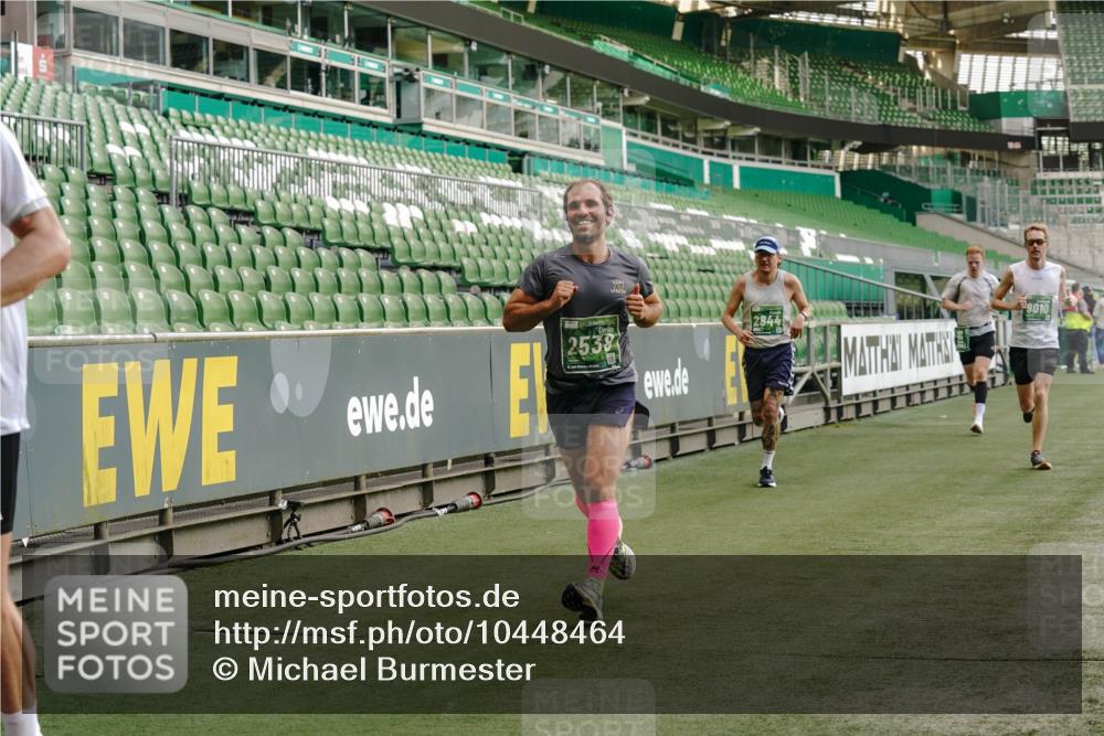 13.09.2026 - 21. swb-Marathon Bremen Michael Burmester http://msf.ph/oto/10448464 13.09.2026 12:47:42 Laufen im Stadion 382, 384, 538, 604, 621, 868, 889, 1554, 1872, 1925, 2021, 2087, 2266, 2538, 2605, 2646, 2809, 2844, 2956, 3110, 3118, 3127, 3196, 3242, 3284, 3297, 3424, 3466, 3520, 3794, 3910, 4025, 4236, 4239, 4614, 4712, 4729, 4777, 4808, 4992, 5024, 5238, 5283, 5674, 5725, 5803, 5976, 6025, 6053, 6058, 6686, 6708, 6784, 6815, 6951, 7102, 7399, 7538, 7803, 7814, 7871, 8060, 8334, 8611, 8621, 8706, 8877, 8973, 8980, 8981, 8983, 9010, 9061, 9429, 9544, 9689, 9813, 9918, 13034 meine-sportfotos.de