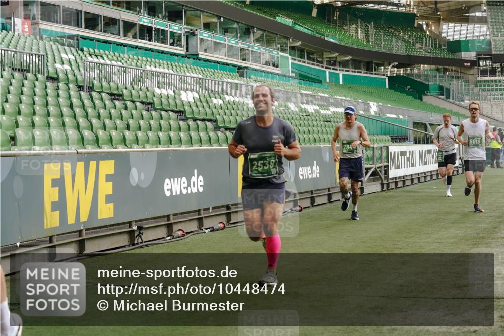 13.09.2026 - 21. swb-Marathon Bremen Michael Burmester http://msf.ph/oto/10448474 13.09.2026 12:47:42 Laufen im Stadion 382, 384, 538, 604, 621, 868, 889, 1554, 1872, 1925, 2021, 2087, 2266, 2538, 2605, 2646, 2809, 2844, 2956, 3110, 3118, 3127, 3196, 3242, 3284, 3297, 3424, 3466, 3520, 3794, 3910, 4025, 4236, 4239, 4614, 4712, 4729, 4777, 4808, 4992, 5024, 5238, 5283, 5674, 5725, 5803, 5976, 6025, 6053, 6058, 6686, 6708, 6784, 6815, 6951, 7102, 7399, 7538, 7803, 7814, 7871, 8060, 8334, 8611, 8621, 8706, 8877, 8973, 8980, 8981, 8983, 9010, 9061, 9429, 9544, 9689, 9813, 9918, 13034 meine-sportfotos.de