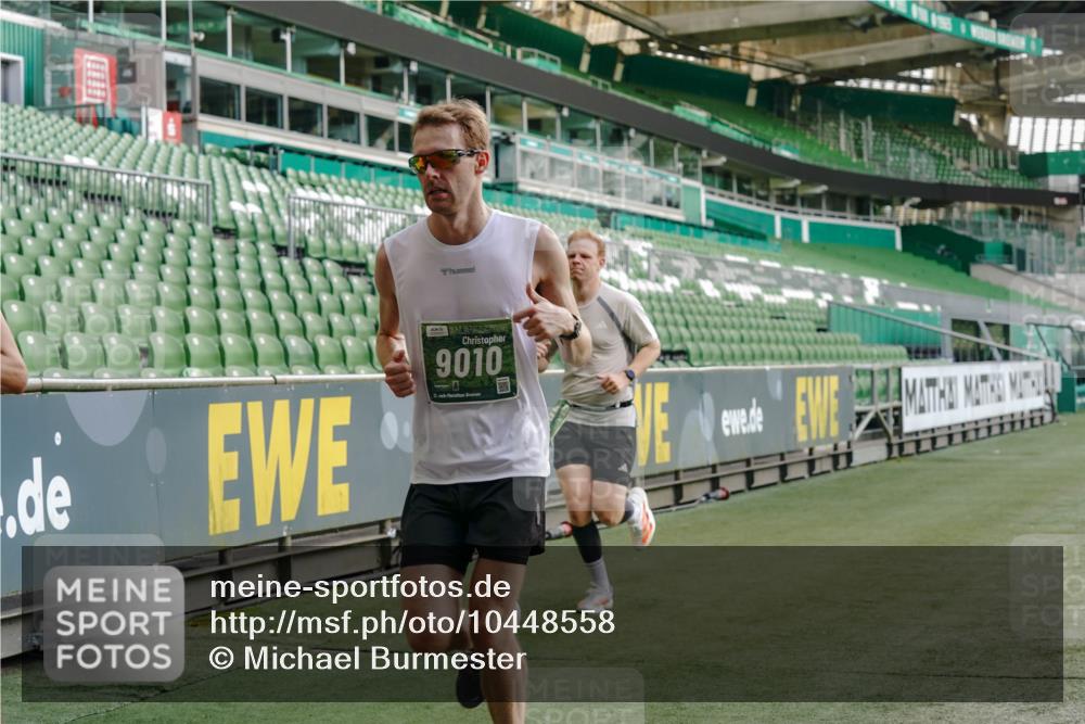 13.09.2026 - 21. swb-Marathon Bremen Michael Burmester http://msf.ph/oto/10448558 13.09.2026 12:47:46 Laufen im Stadion 382, 384, 538, 604, 621, 868, 889, 1349, 1554, 1872, 1925, 2021, 2087, 2266, 2538, 2605, 2646, 2809, 2844, 2956, 3110, 3118, 3127, 3196, 3242, 3284, 3297, 3424, 3466, 3520, 3794, 3910, 4025, 4236, 4239, 4614, 4712, 4729, 4777, 4808, 4992, 5024, 5238, 5283, 5674, 5725, 5803, 5976, 6025, 6053, 6058, 6686, 6708, 6784, 6815, 6951, 7102, 7399, 7538, 7803, 7814, 7871, 8060, 8334, 8611, 8621, 8706, 8877, 8973, 8980, 8981, 8983, 9010, 9061, 9429, 9544, 9689, 9813, 9918, 13034 meine-sportfotos.de