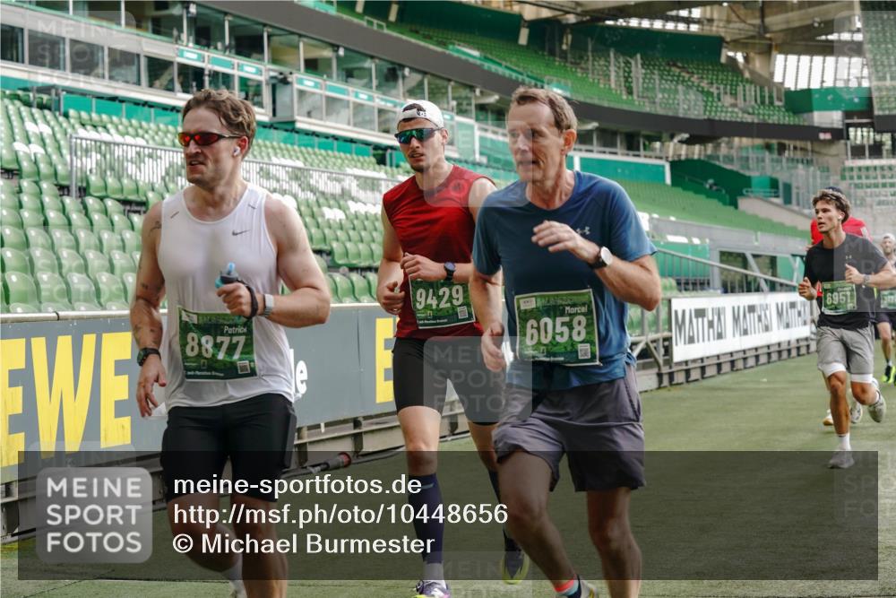 13.09.2026 - 21. swb-Marathon Bremen Michael Burmester http://msf.ph/oto/10448656 13.09.2026 12:47:54 Laufen im Stadion 382, 384, 538, 604, 621, 826, 868, 889, 1349, 1554, 1872, 1925, 2021, 2266, 2538, 2605, 2646, 2809, 2844, 2956, 3110, 3118, 3127, 3196, 3242, 3284, 3297, 3424, 3466, 3520, 3794, 3910, 4025, 4236, 4239, 4614, 4712, 4729, 4777, 4808, 4992, 5024, 5725, 5803, 5976, 6025, 6053, 6058, 6686, 6708, 6784, 6815, 6951, 7064, 7102, 7399, 7538, 7636, 7803, 7814, 7871, 8060, 8334, 8611, 8621, 8706, 8877, 8973, 8980, 8981, 8983, 9010, 9061, 9429, 9544, 9689, 9813, 9918, 13034 meine-sportfotos.de