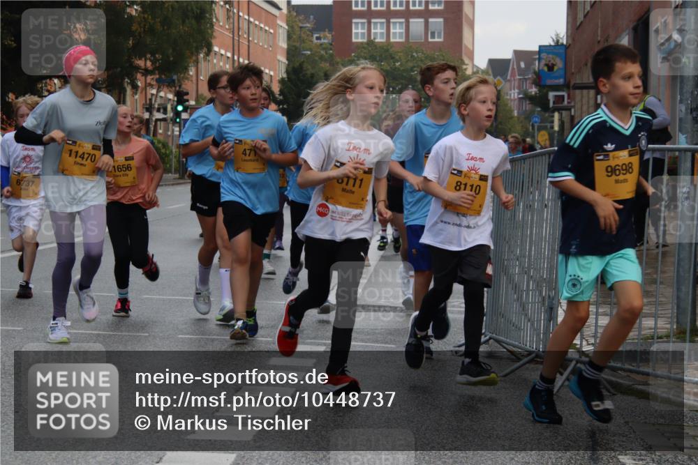 13.09.2026 - Kiel Lauf Markus Tischler http://msf.ph/oto/10448737 13.09.2026 08:54:15 Fleethörn 6737, 39, 11470, 38, 1656, 471, 38, 8110, 6111, 9698 meine-sportfotos.de