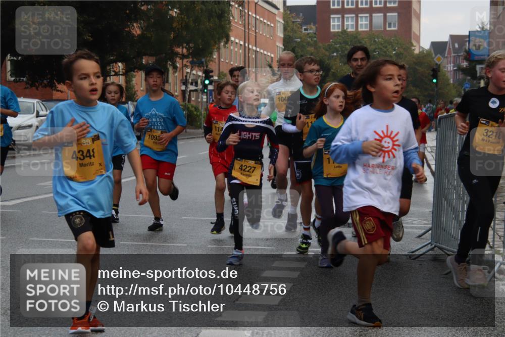 13.09.2026 - Kiel Lauf Markus Tischler http://msf.ph/oto/10448756 13.09.2026 08:54:20 Fleethörn 1, 38, 434, 1093, 114, 104, 4227, 3218 meine-sportfotos.de